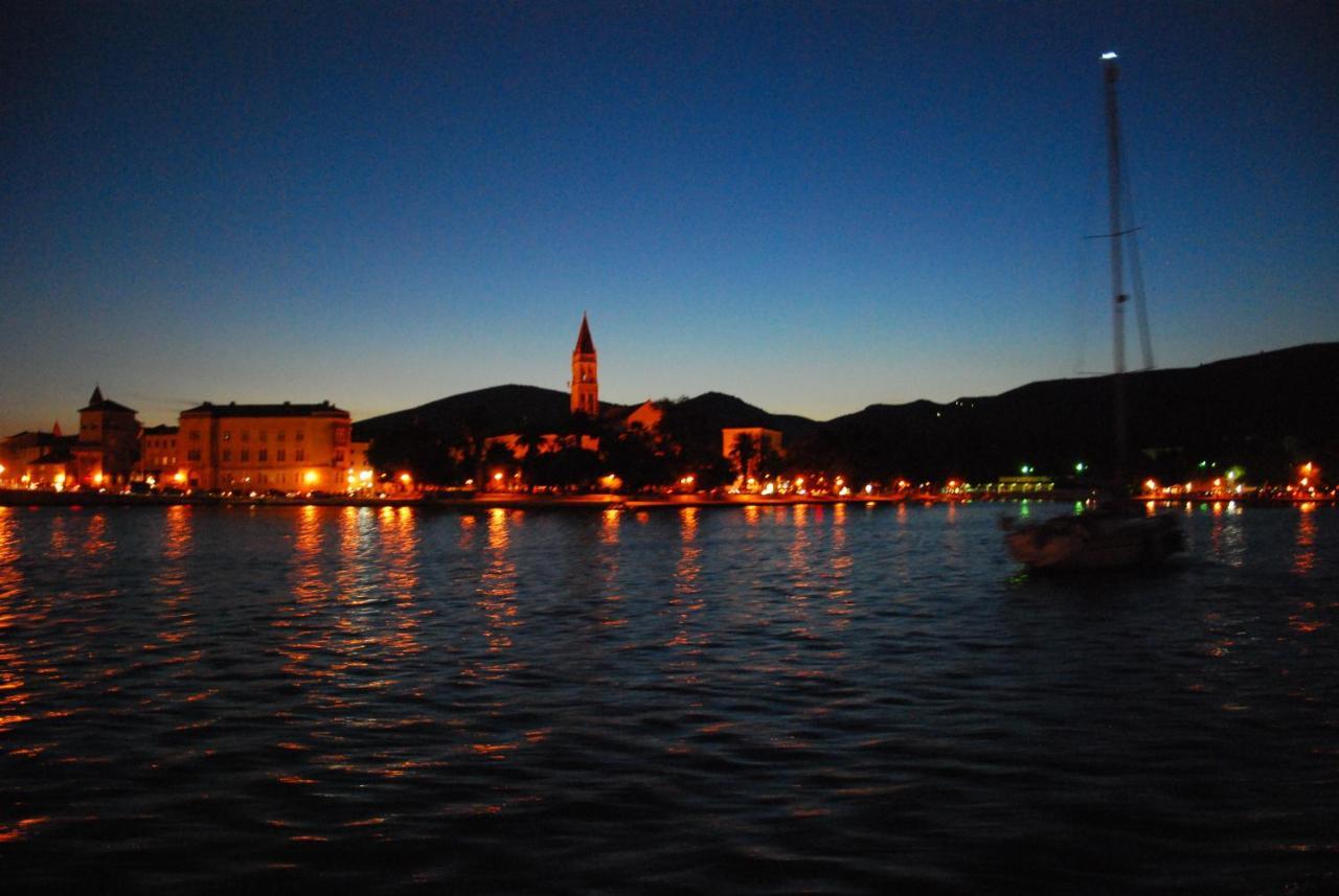 Apartments Zdravko Trogir Buitenkant foto